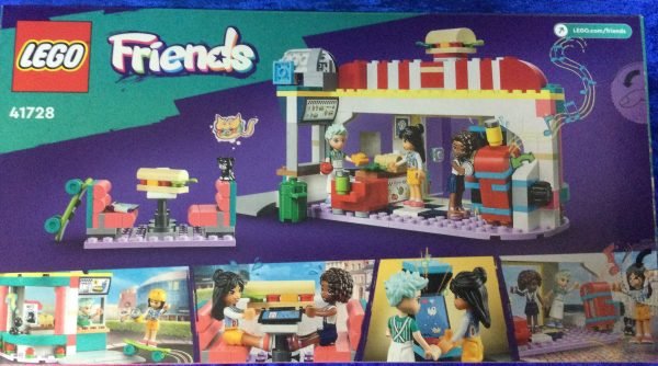 Lego Friends Heartlake restaurant in de stad 41728 - Afbeelding 2